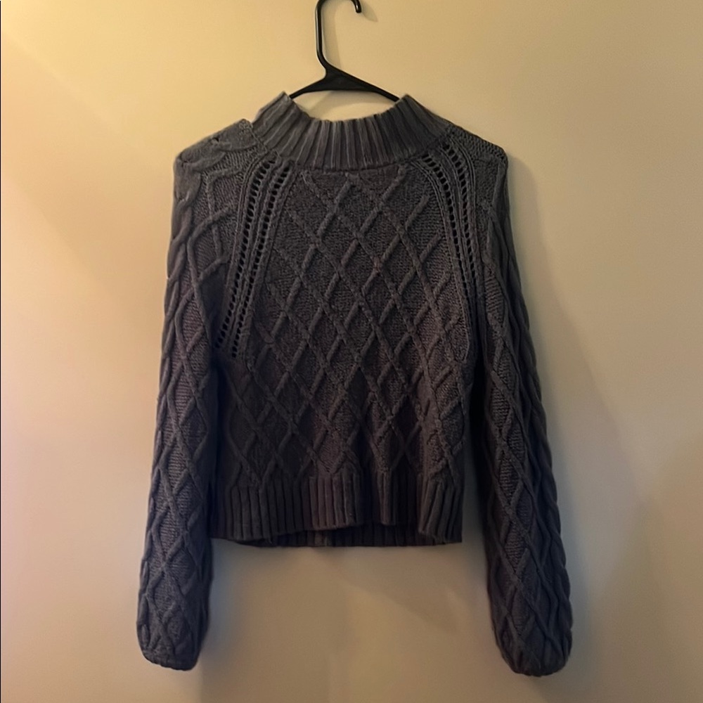 Women's Olive Green Cable Knit Sweater. Size XS